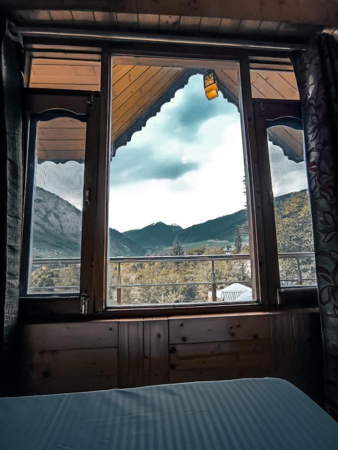 Throttle Shrottle Moto Hostel 마날리 외부 사진