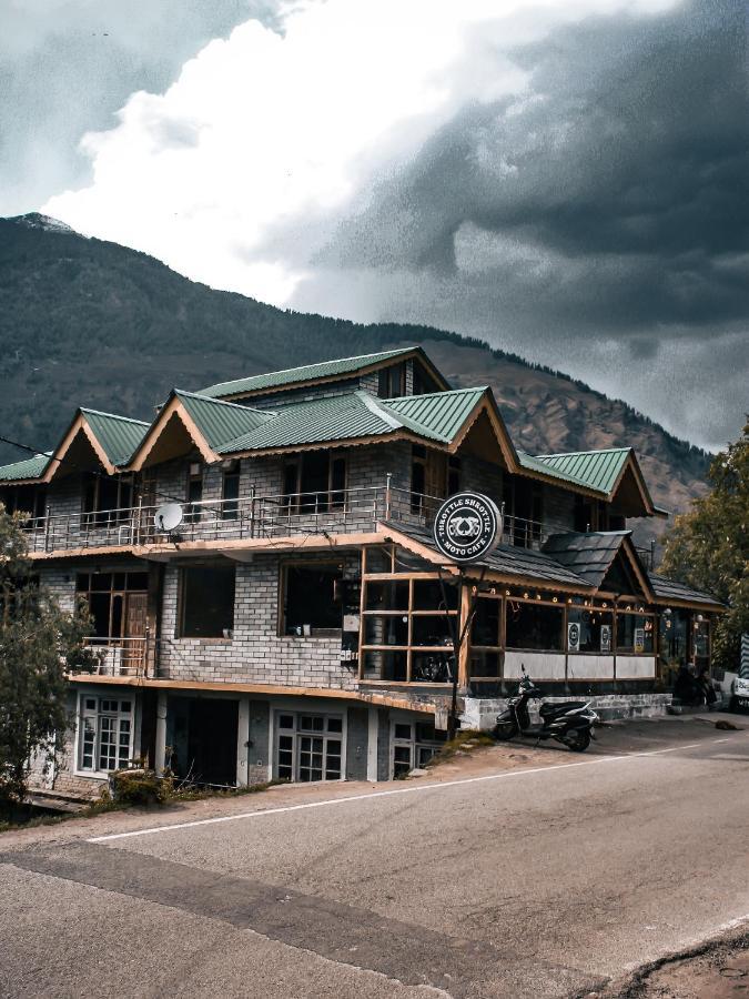 Throttle Shrottle Moto Hostel 마날리 외부 사진
