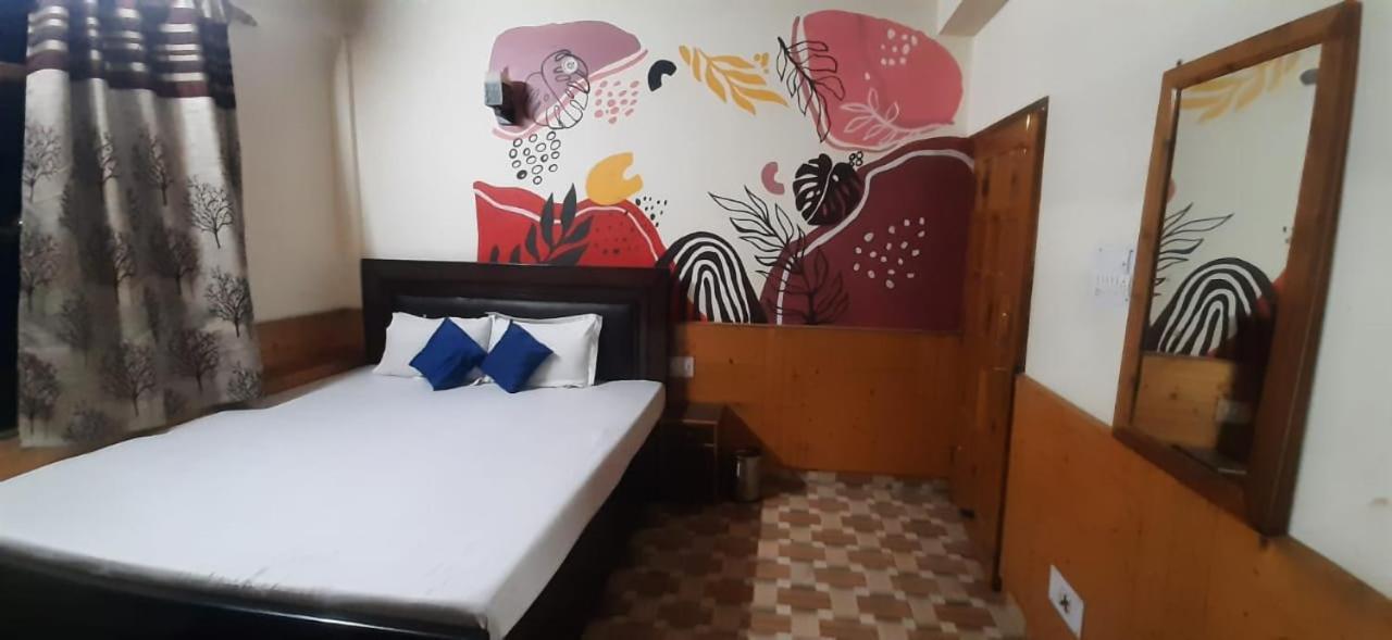 Throttle Shrottle Moto Hostel 마날리 외부 사진