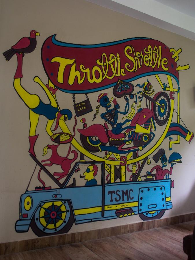 Throttle Shrottle Moto Hostel 마날리 외부 사진